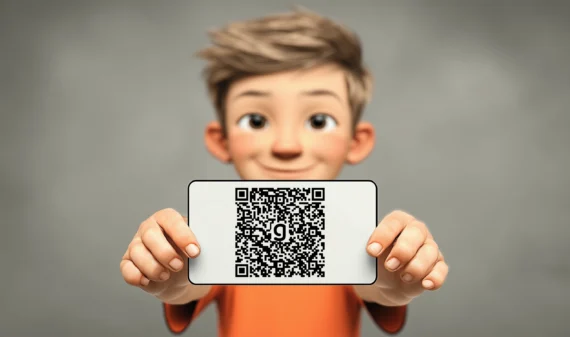 Eine Zeichnung eines Kindes, das eine weiße Karte mit einem QR-Code in die Kamera hält.